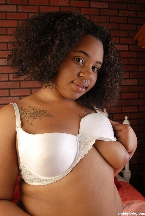 Chubby Loving Ebony Teen Fatty Masturbating